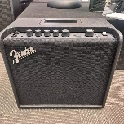 Fender Mustang LT25